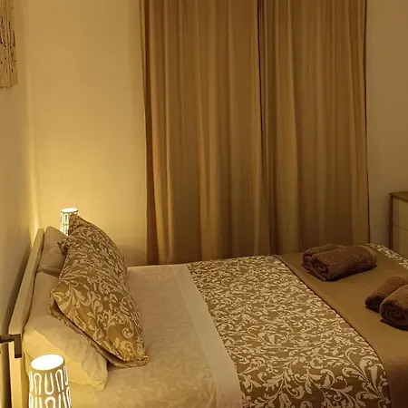 City Center Big Apartment-Family & Friends-5 Beds Málaga Buitenkant foto