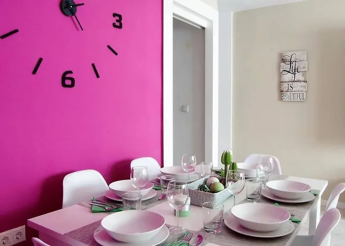 City Center Big Apartment-Family & Friends-5 Beds